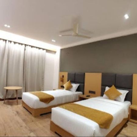 Derby Greens Hotel Bhopal Ngoại thất bức ảnh